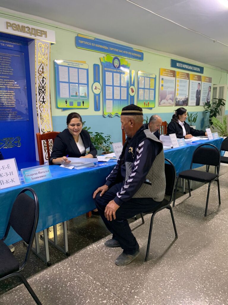 №534 САЙЛАУ УЧАСКЕСІНДЕ ЗЕЙНЕТКЕРГЕ ҚҰРМЕТ КӨРСЕТІЛДІ