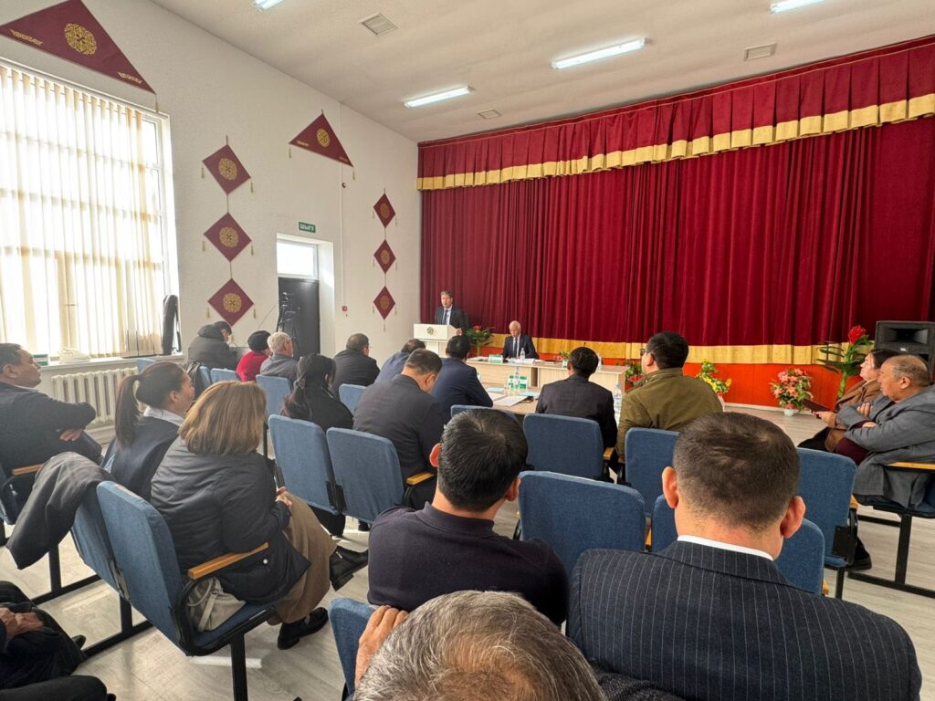 АҚҚҰМ АУЫЛЫНЫҢ ӨЗЕКТІ МӘСЕЛЕЛЕРІ