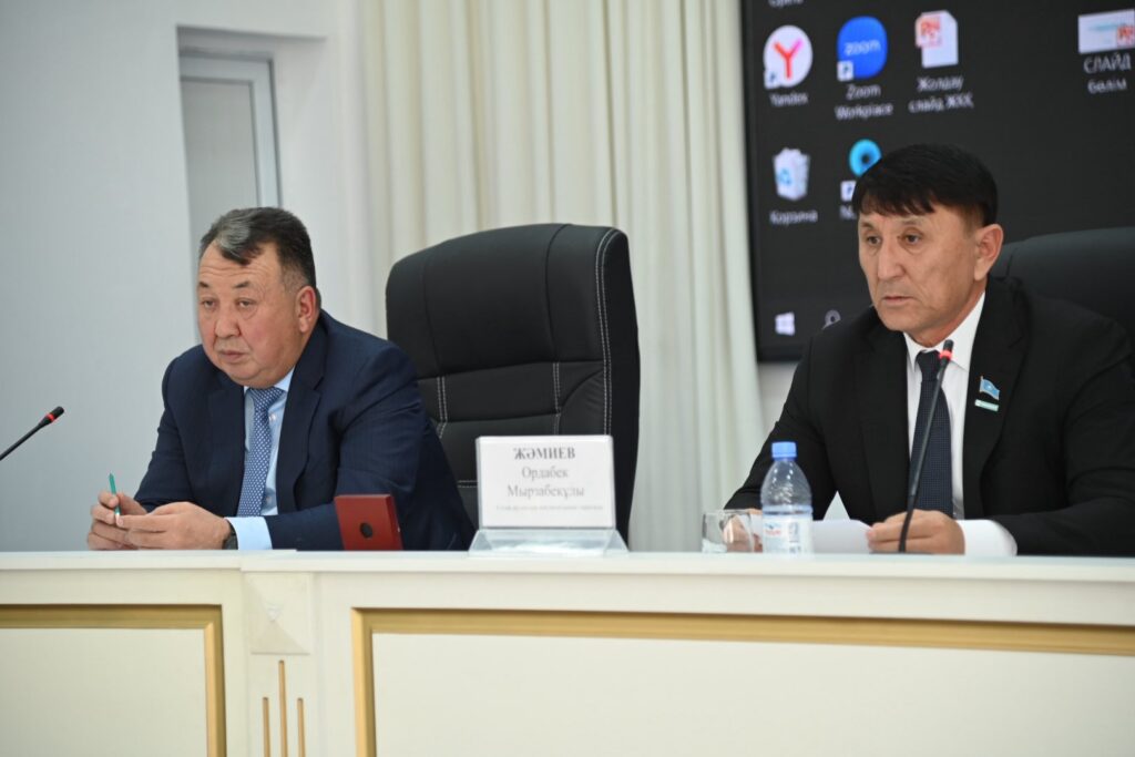 СОЗАҚ АУДАНДЫҚ МӘСЛИХАТЫНЫҢ СЕССИЯСЫ