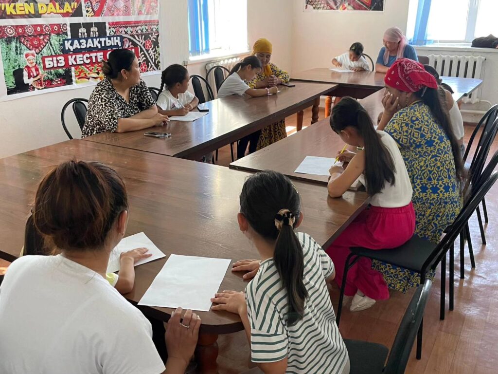 КӨКСАРАЙДАҒЫ ИНТЕЛЛЕКТУАЛДЫ САЙЫС