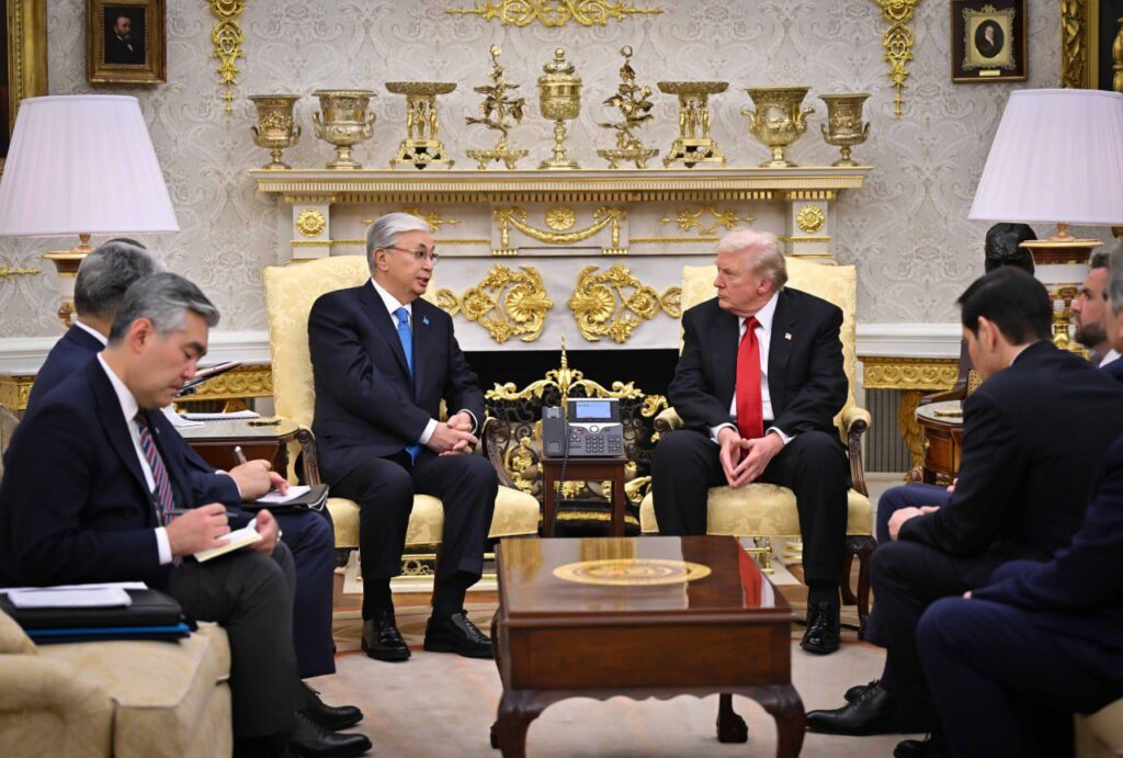 АҚ ҮЙДЕ ҚАЗАҚСТАН МЕН АҚШ ПРЕЗИДЕНТІ КЕЗДЕСТІ