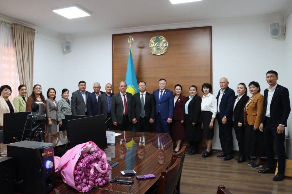 ТАРИХЫ ТЕРЕҢ ТЕҢГЕМІЗ БЕН ҚАЖЫРЛЫ ҚАРЖЫГЕРЛЕР КҮНІ ҰЛЫҚТАЛДЫ