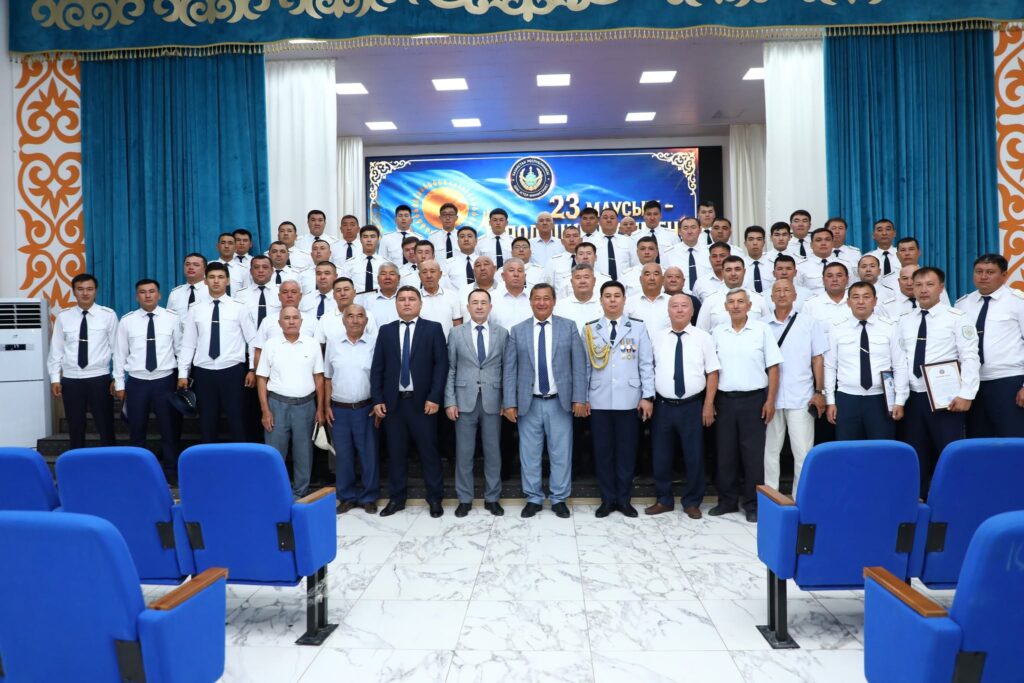 ПОЛИЦИЯ ҚЫЗМЕТКЕРЛЕРІ КҮНІНЕ АРНАЛҒАН САЛТАНАТТЫ ЖИЫН ӨТТІ